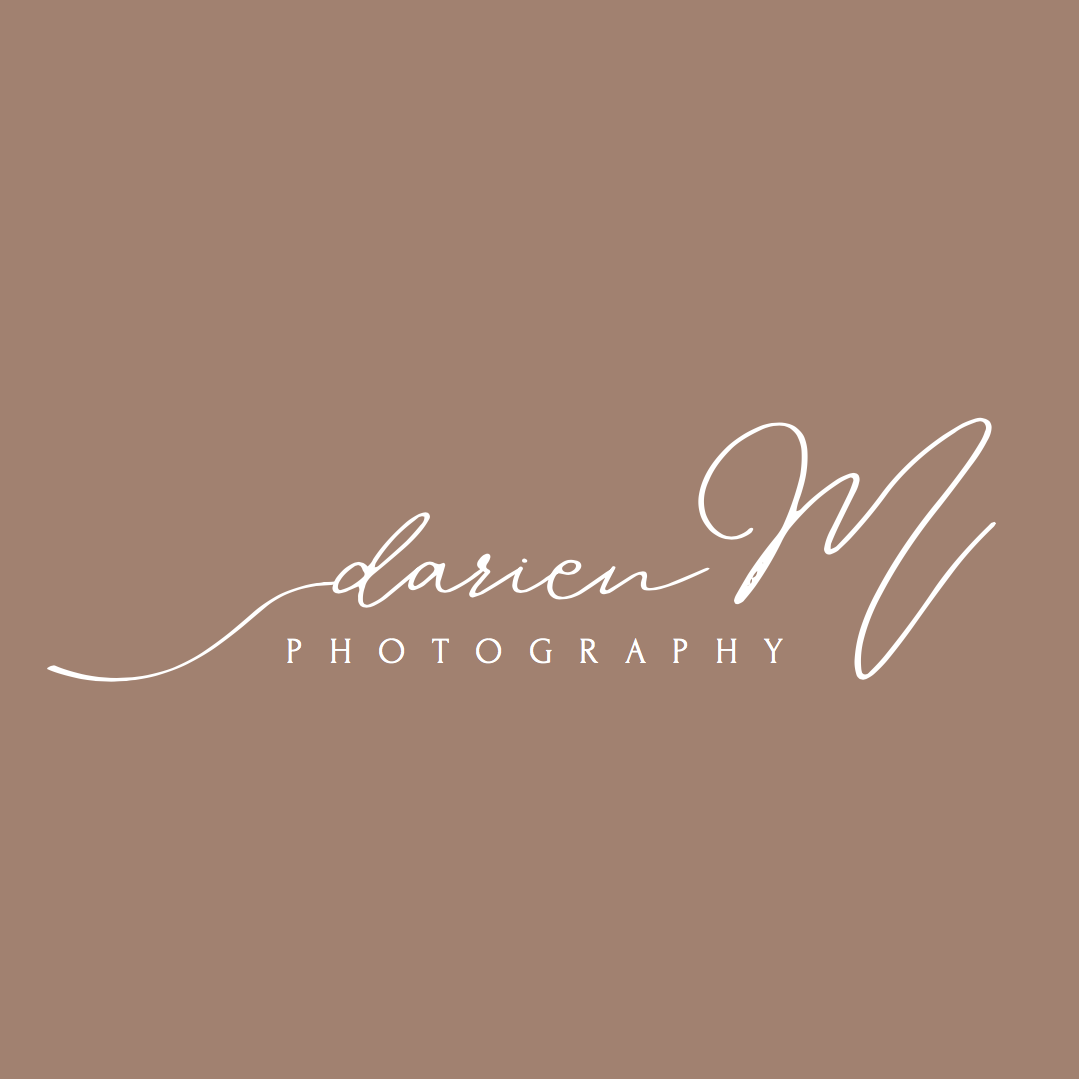 Darien M Photography Logo