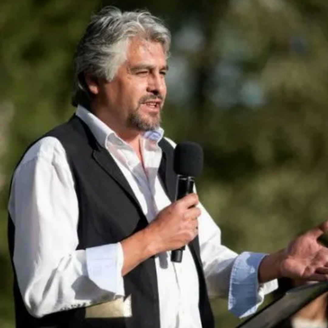 Robert Cardinal Head Shot